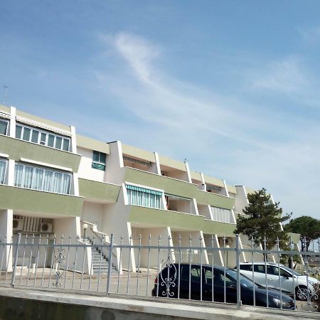 Faro 23 Apartment Lido delle Nazioni Luaran gambar
