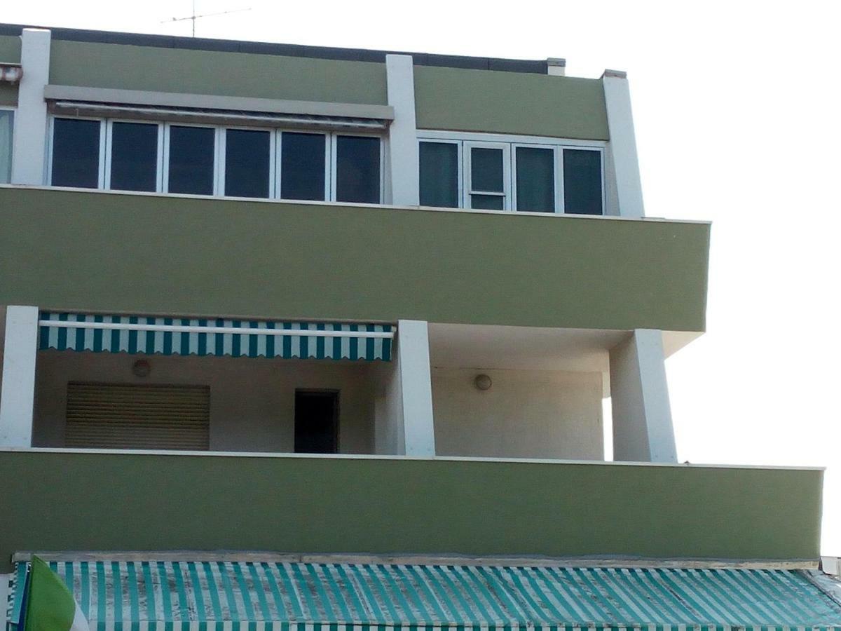 Faro 23 Apartment Lido delle Nazioni Luaran gambar
